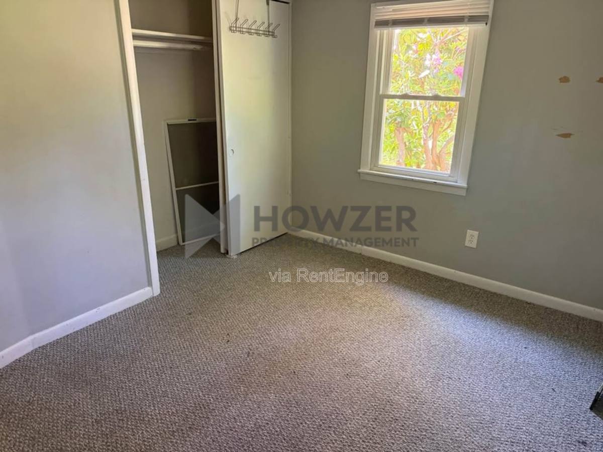 House for rent at 14 Ellis Dr, Hyannis, MA 02601