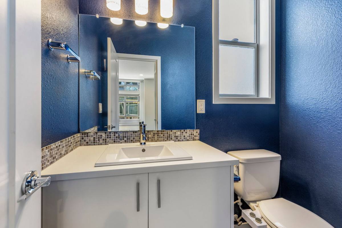 Townhouse for rent at 1217 N Morgan St, Portland, OR 97217