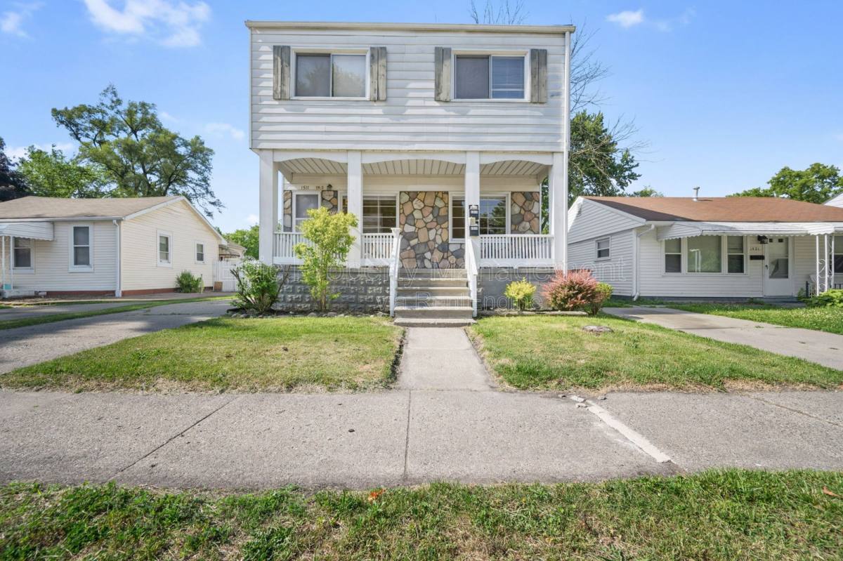Apartment for rent at 1511 E Harry Ave #1513, Hazel Park, MI 48030