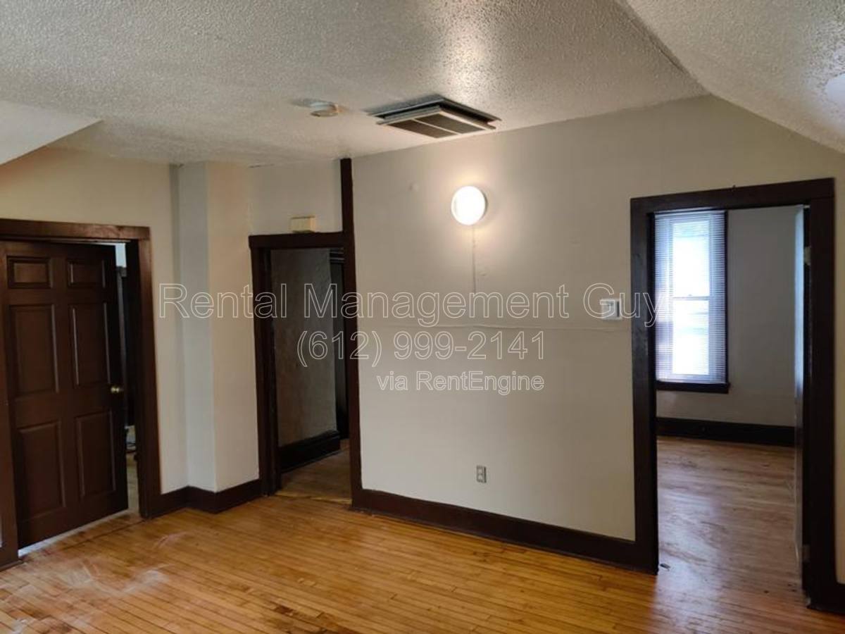 Apartment for rent at 2500 17th Ave S #2, Minneapolis, MN 55404