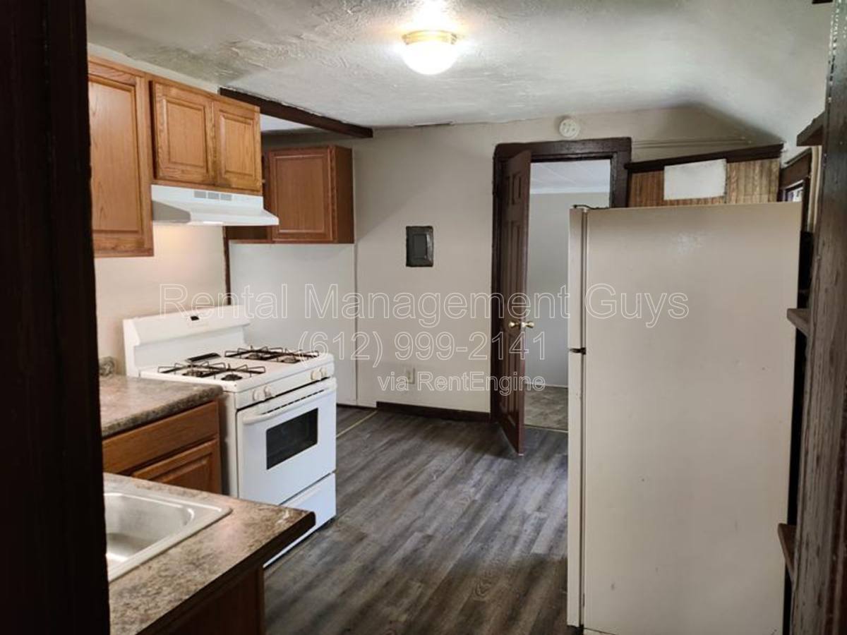 Apartment for rent at 2500 17th Ave S #2, Minneapolis, MN 55404