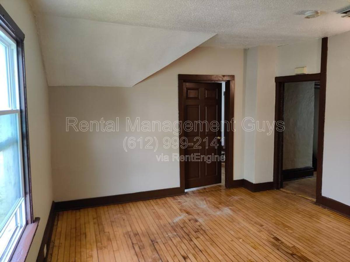 Apartment for rent at 2500 17th Ave S #2, Minneapolis, MN 55404