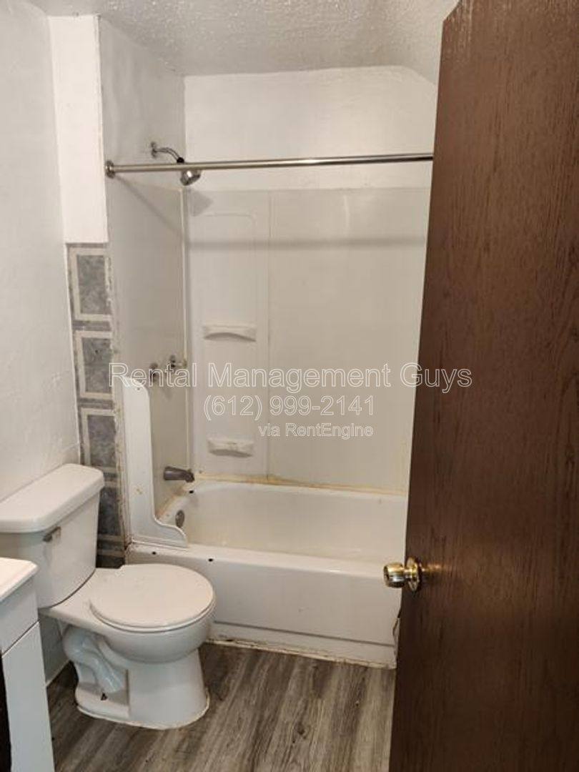 Apartment for rent at 2500 17th Ave S #2, Minneapolis, MN 55404