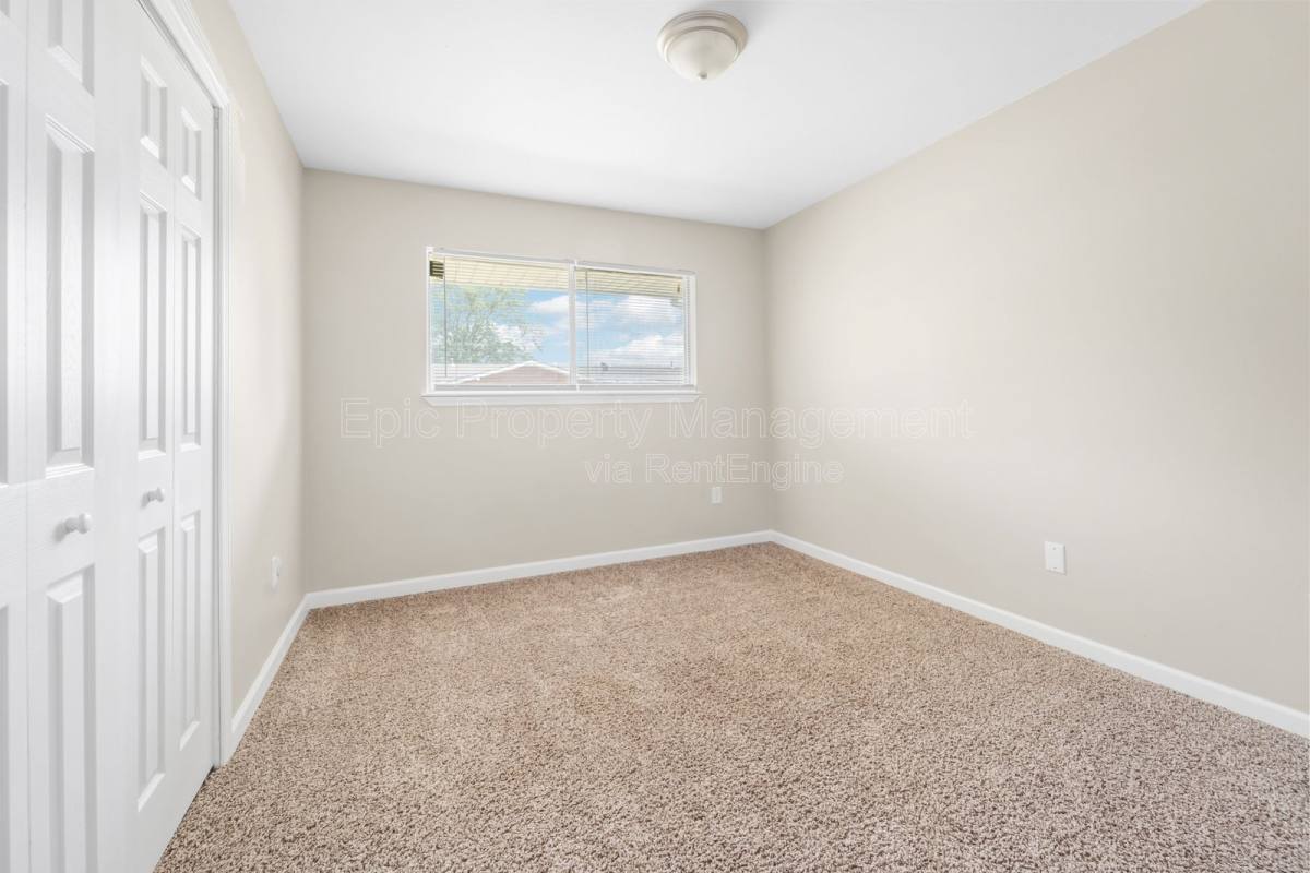 Apartment for rent at 1006 Montie Rd, Lincoln Park, MI 48146