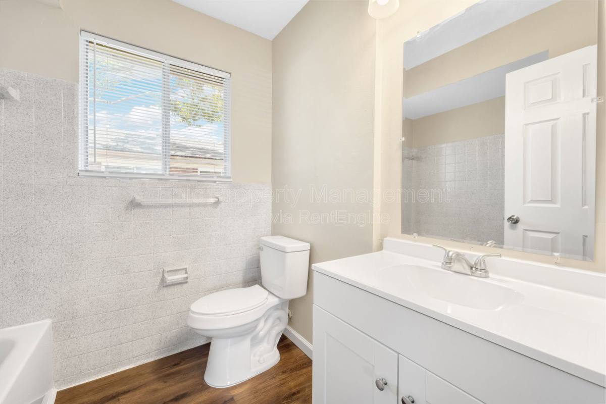 Apartment for rent at 1006 Montie Rd, Lincoln Park, MI 48146
