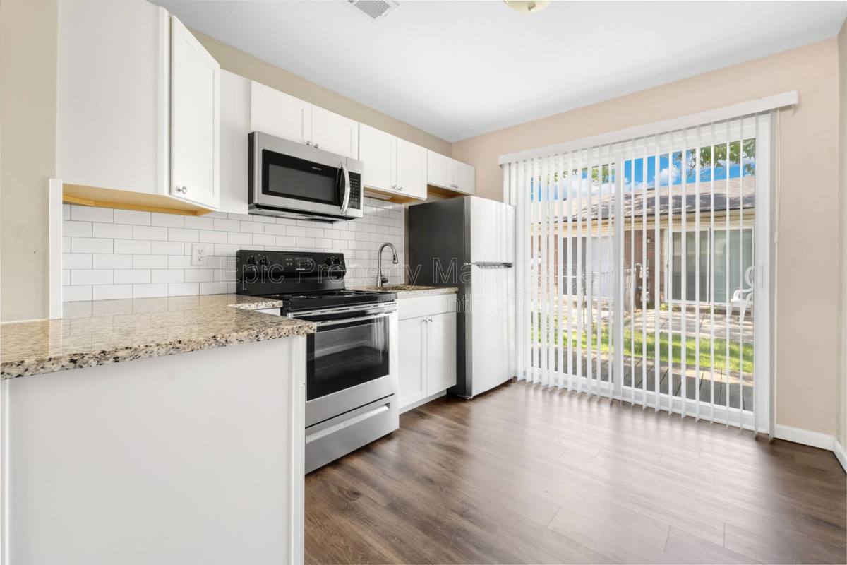Apartment for rent at 1006 Montie Rd, Lincoln Park, MI 48146