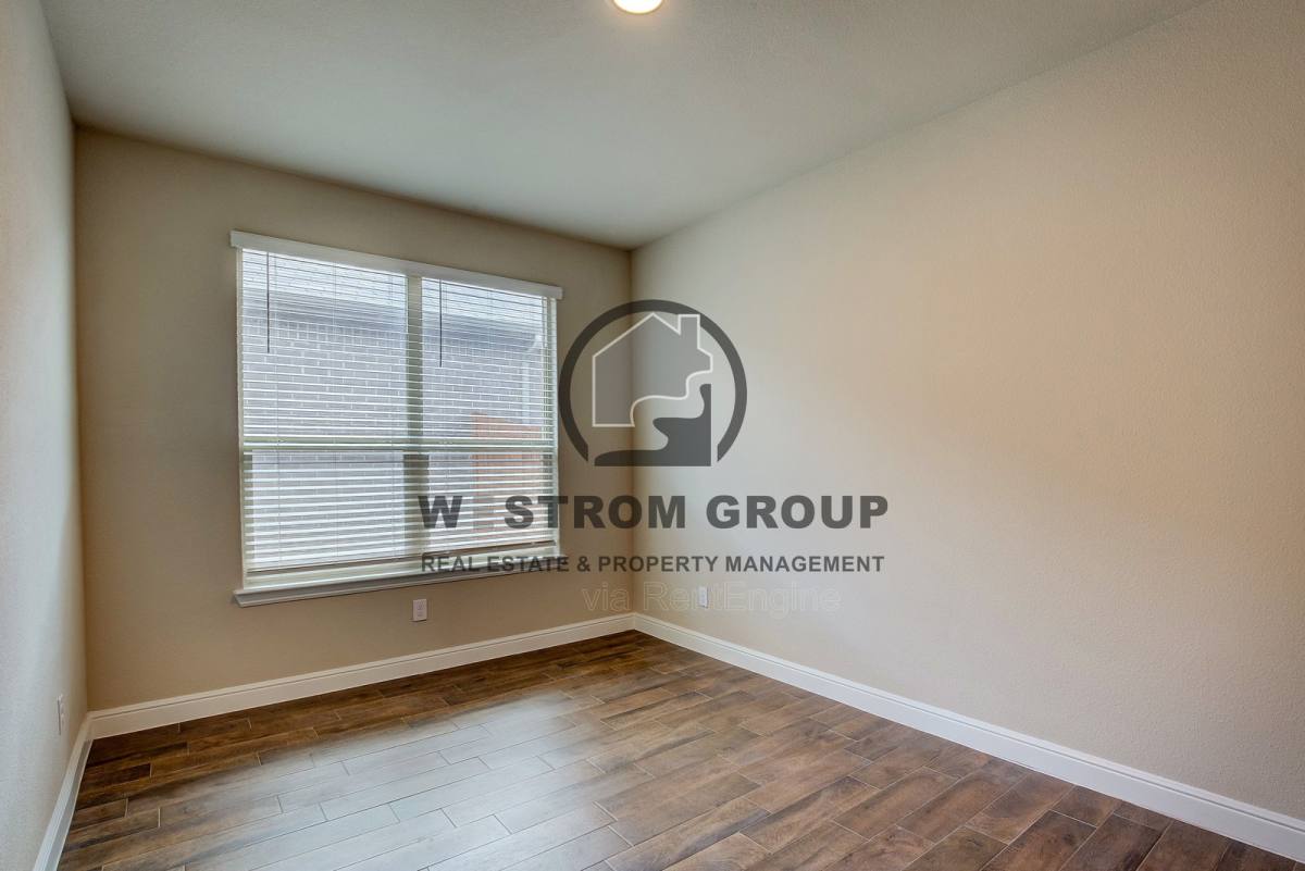 House for rent at 820 Greenford Manor, Justin, TX 76247