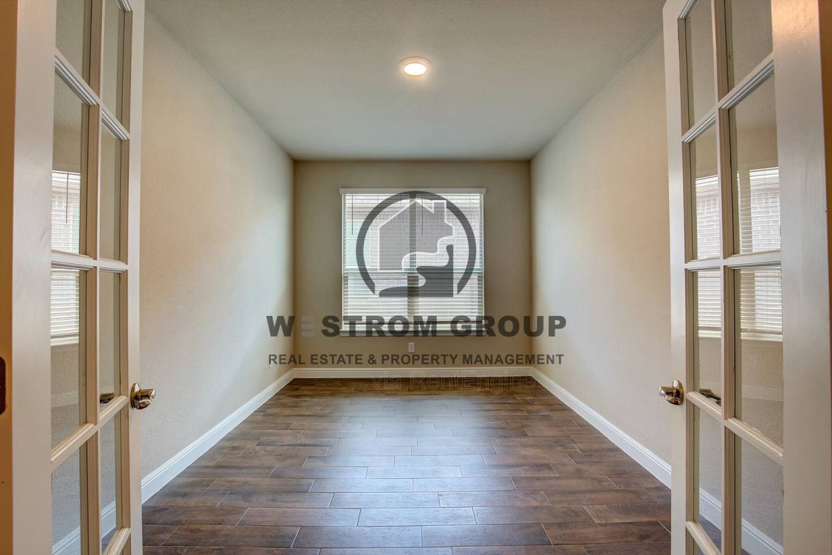 House for rent at 820 Greenford Manor, Justin, TX 76247