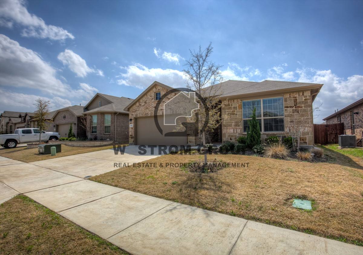 House for rent at 820 Greenford Manor, Justin, TX 76247