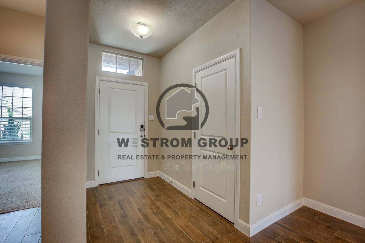 House for rent at 820 Greenford Manor, Justin, TX 76247