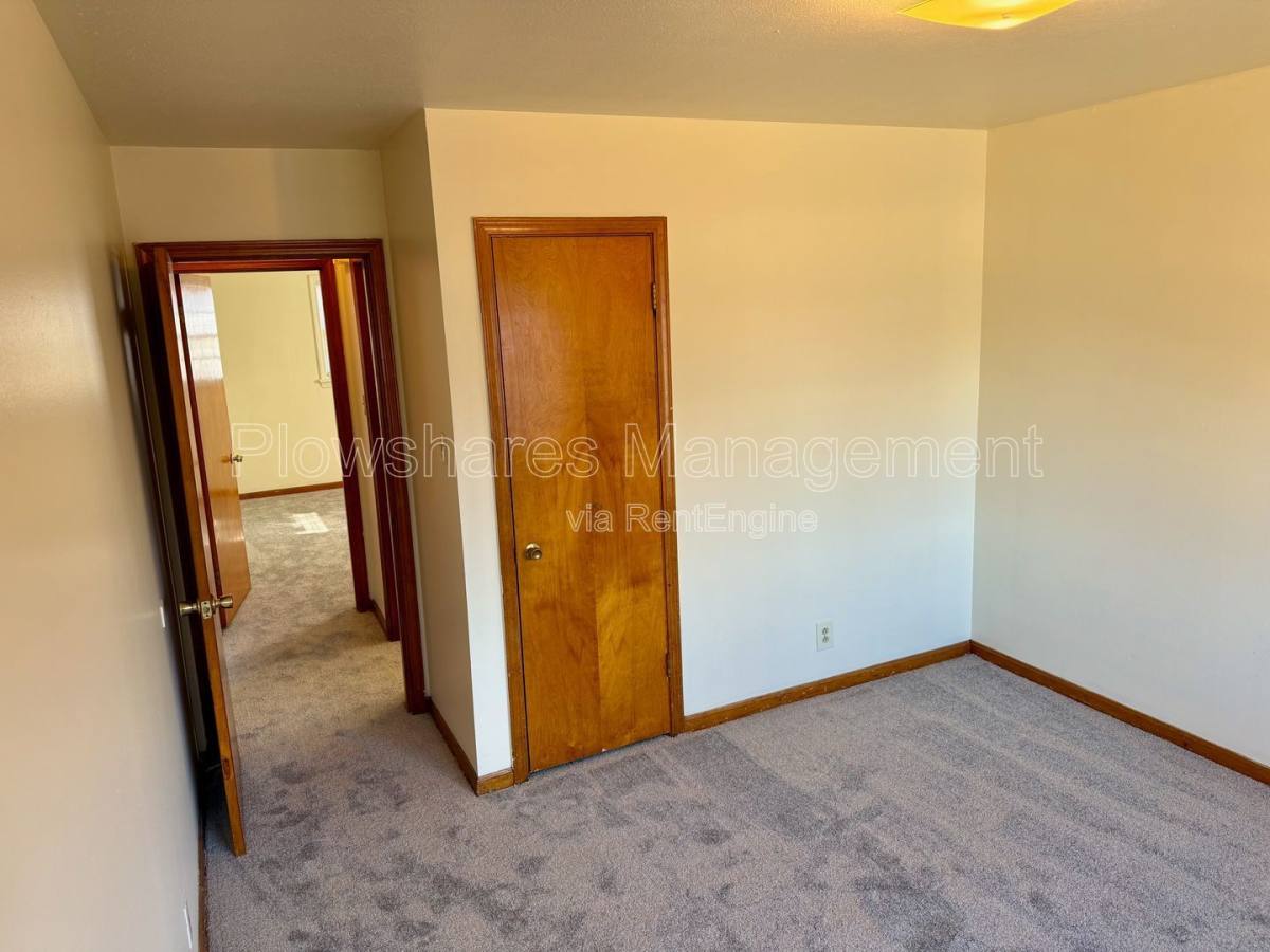Apartment for rent at 4301 Wooded Way Court #16, Louisville, KY 40219