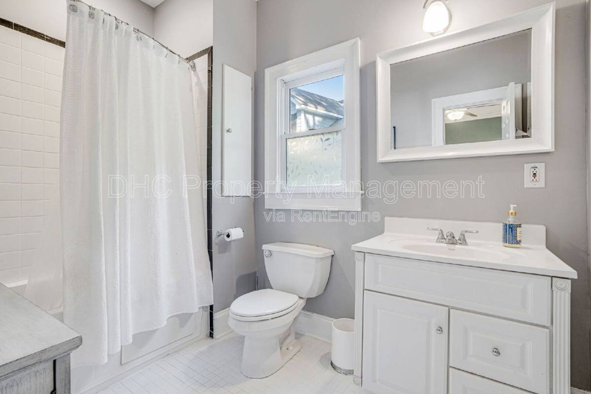 House for rent at 10 Smith St NW, Atlanta, GA 30318