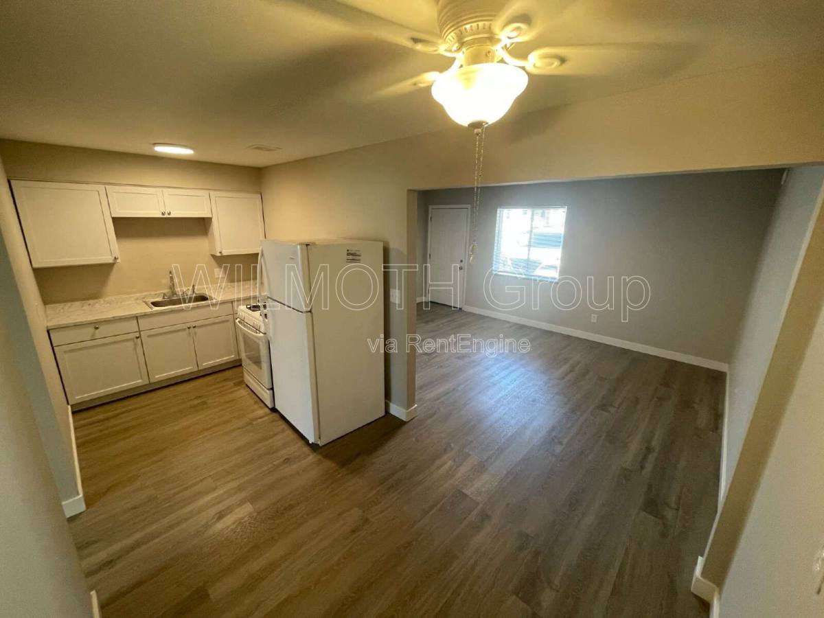 Apartment for rent at 135 W Hendricks St #2, Shelbyville, IN 46176