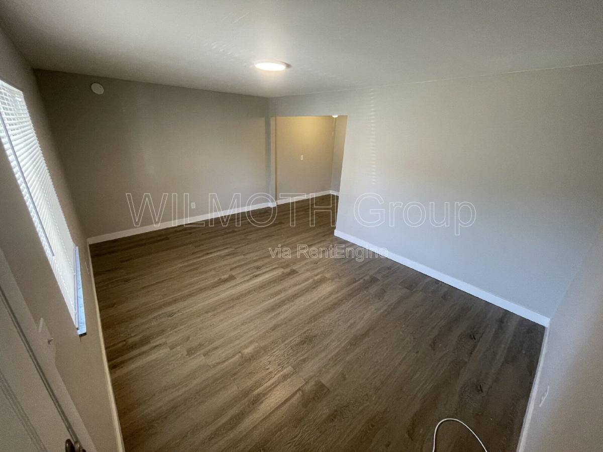 Apartment for rent at 135 W Hendricks St #2, Shelbyville, IN 46176