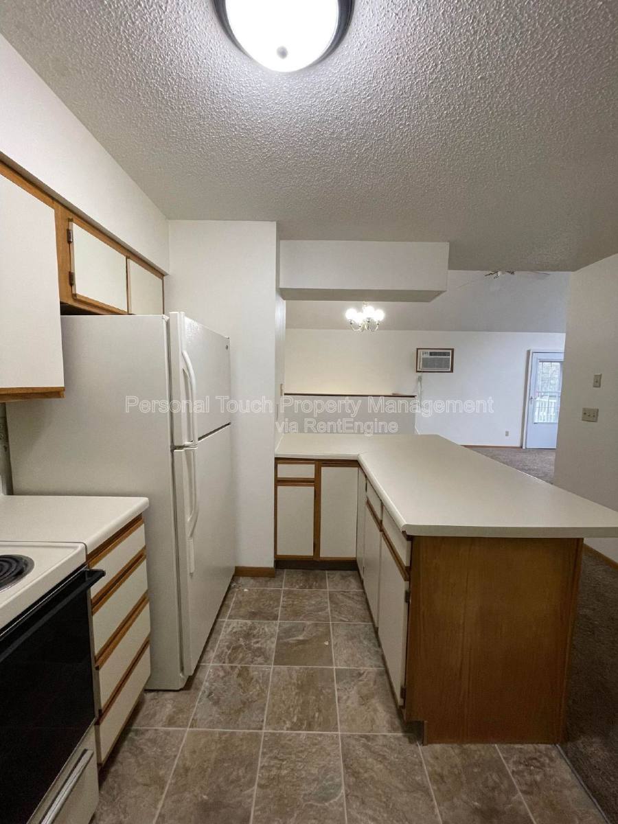 Apartment for rent at 1010 4th Ave S #C, Fargo, ND 58103