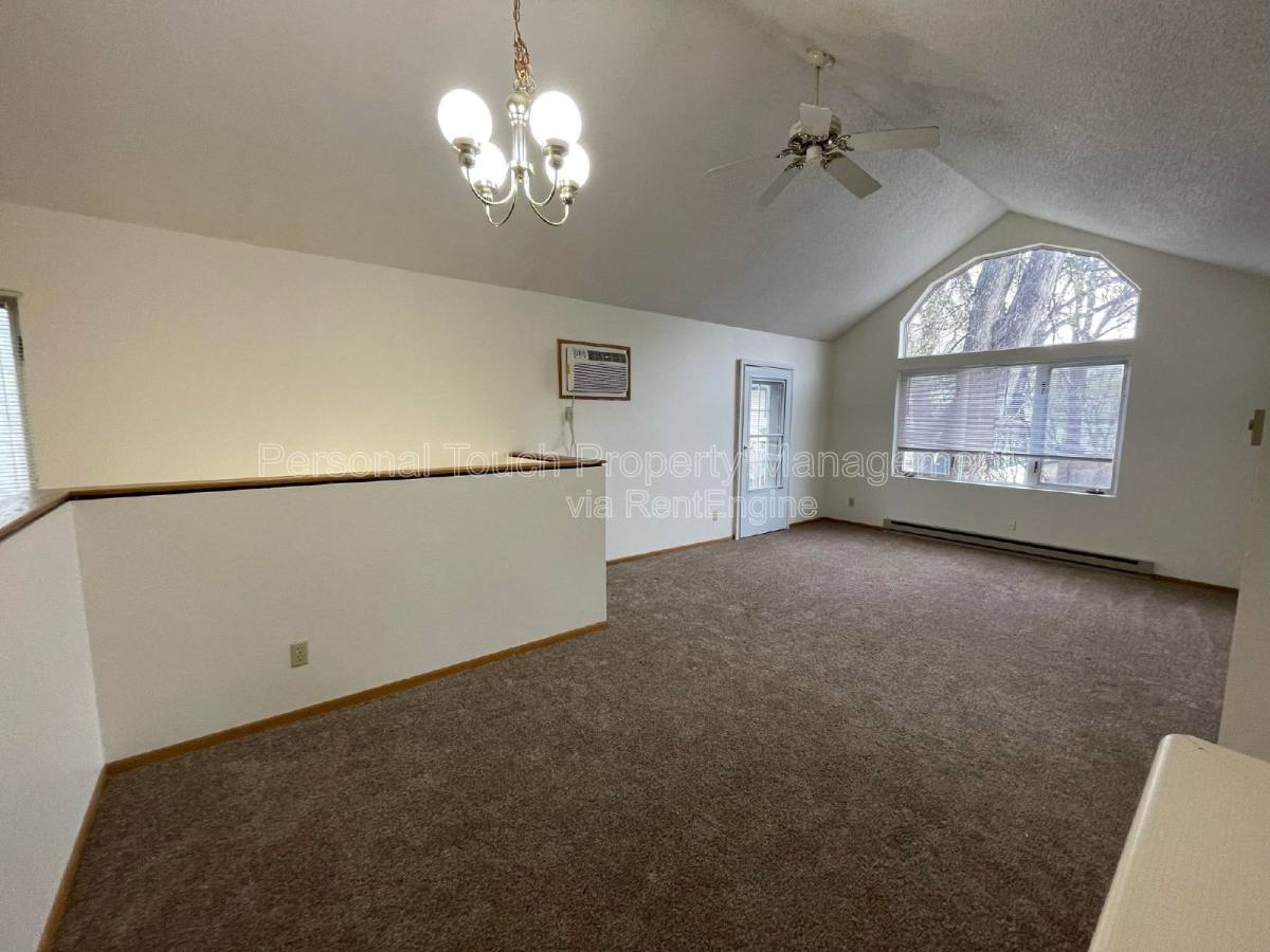 Apartment for rent at 1010 4th Ave S #C, Fargo, ND 58103