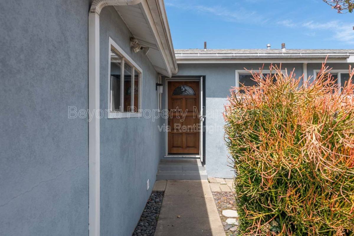 House for rent at 3598 Ames St, San Diego, CA 92111