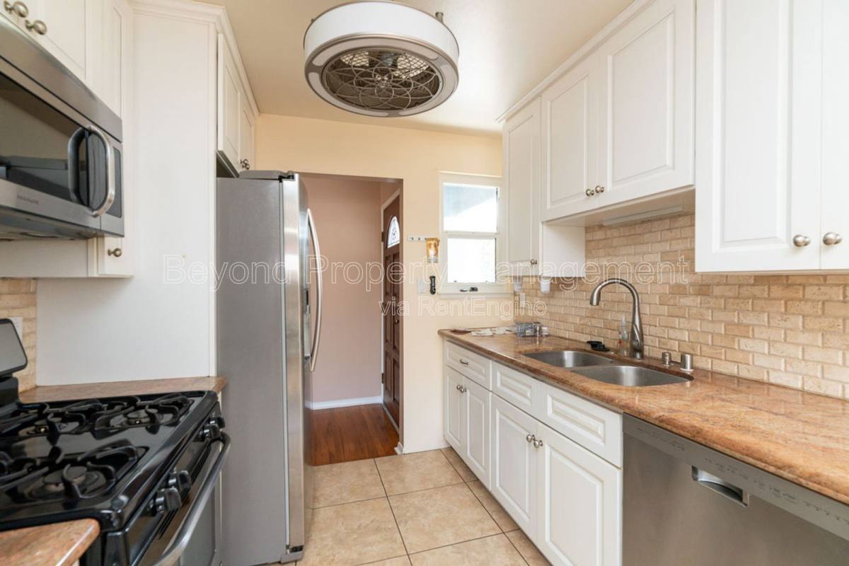 House for rent at 3598 Ames St, San Diego, CA 92111