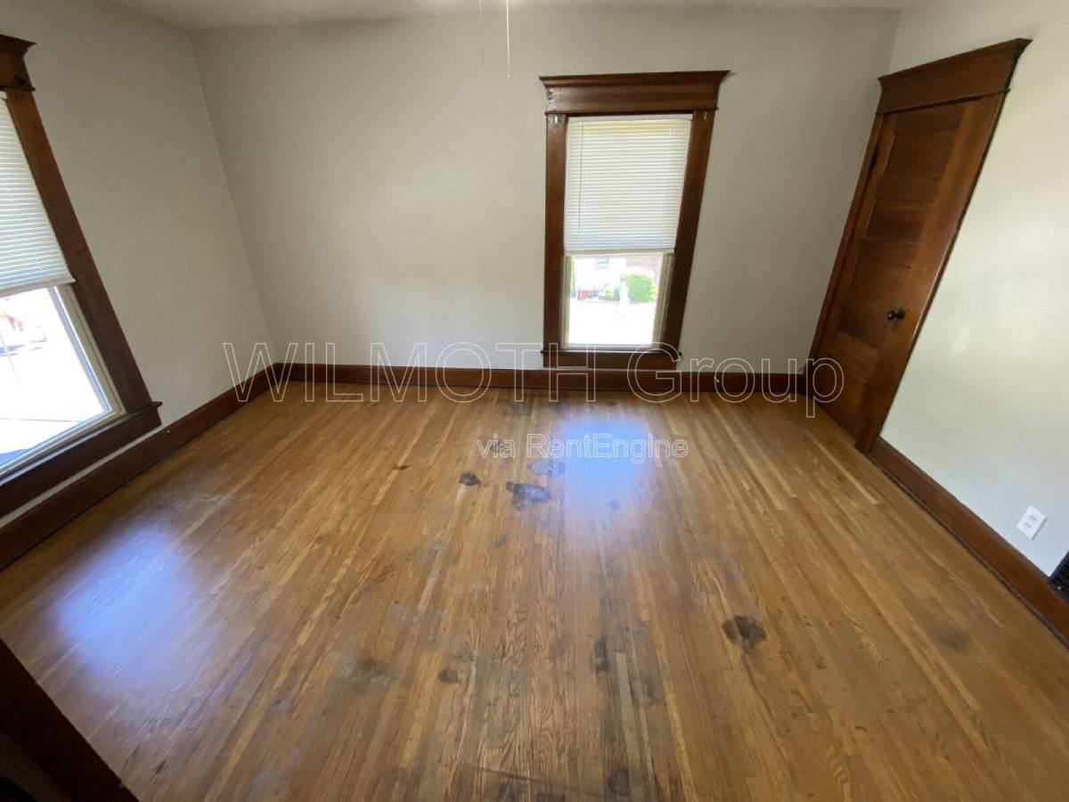 Apartment for rent at 22 Wilson St, Greenfield, IN 46140