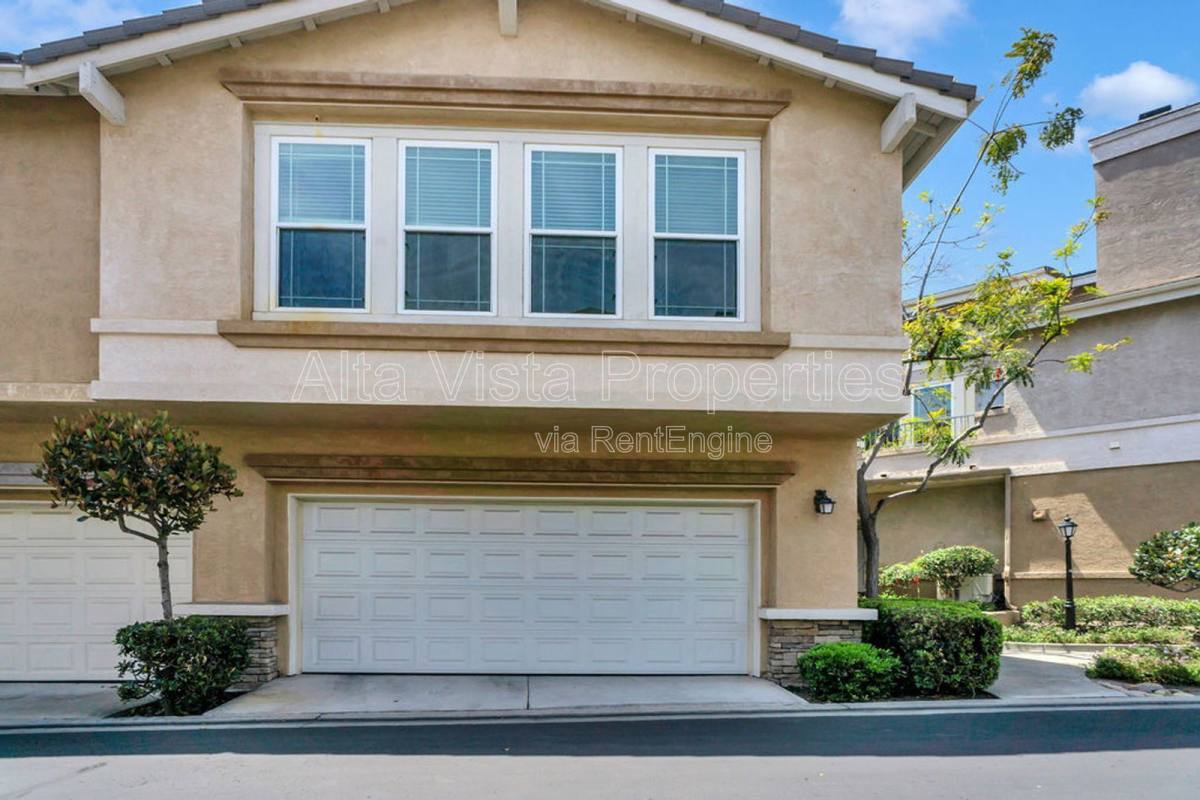 Apartment for rent at 12079 World Trade Dr #1, San Diego, CA 92128