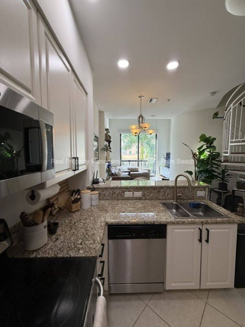 Apartment for rent at 801 S Olive Ave #207, West Palm Beach, FL 33401