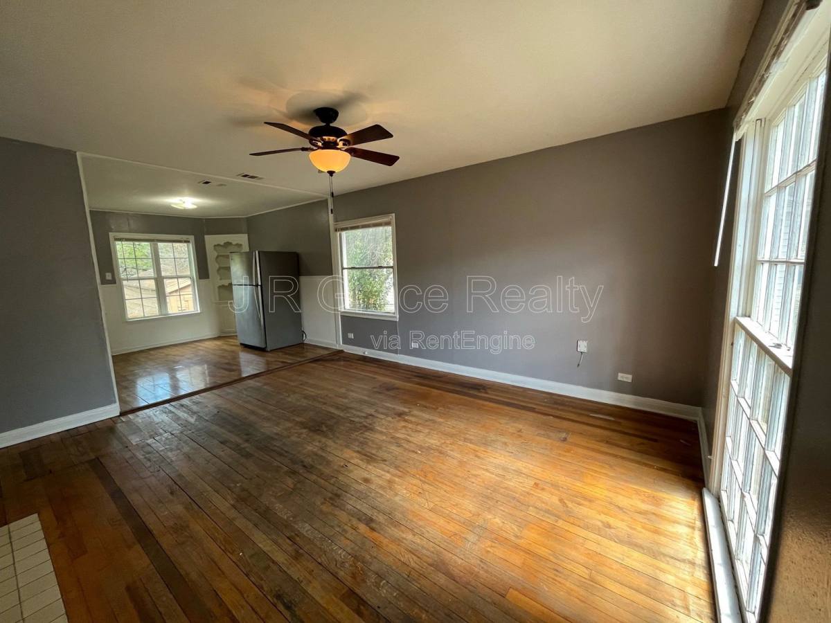 House for rent at 2805 Mitchell Ave, Waco, TX 76708