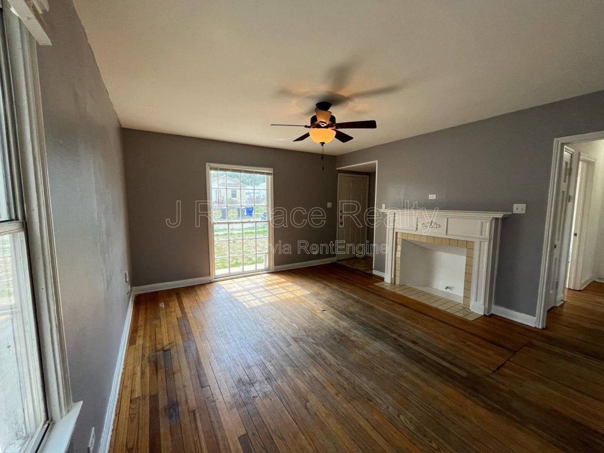 House for rent at 2805 Mitchell Ave, Waco, TX 76708