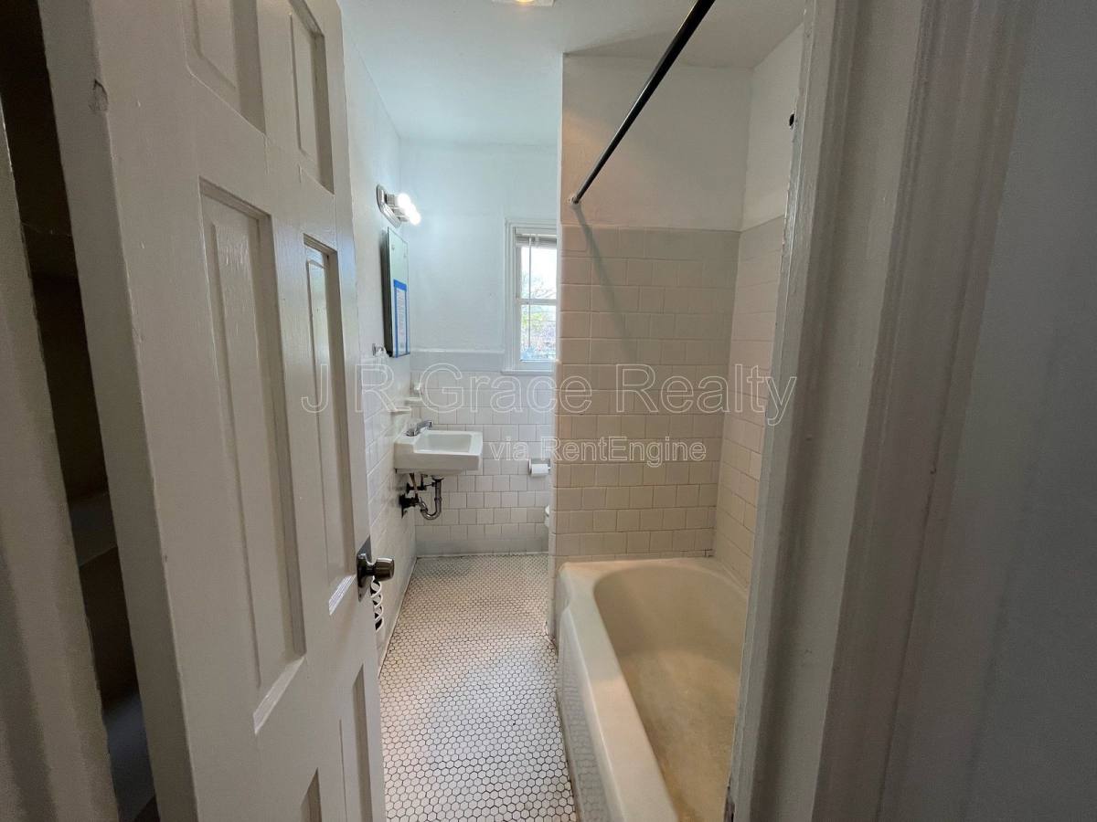 House for rent at 2805 Mitchell Ave, Waco, TX 76708