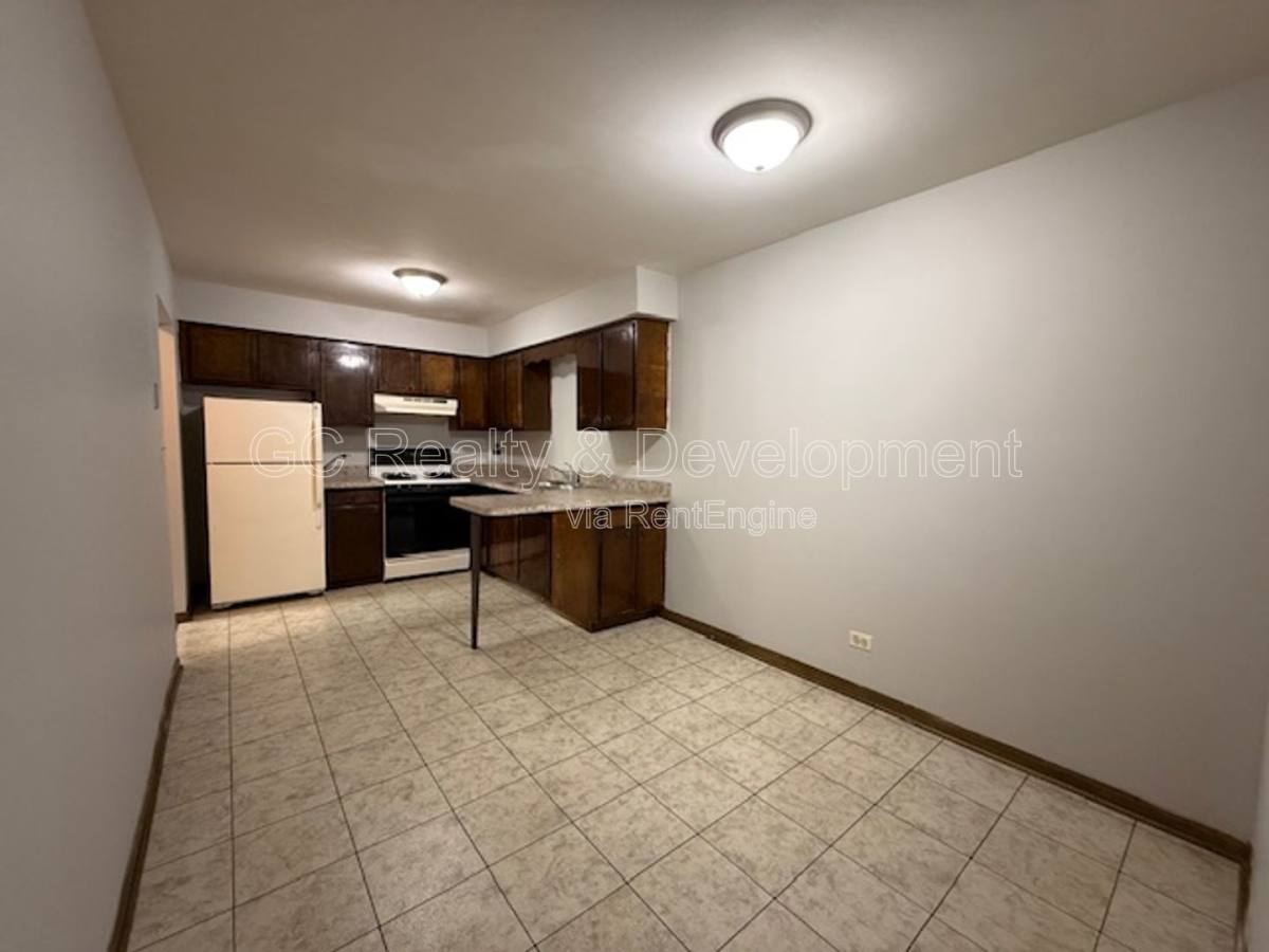 Apartment for rent at 525 N Highview Ave #525 106, Addison, IL 60101