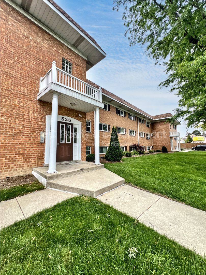 Apartment for rent at 525 N Highview Ave #525 106, Addison, IL 60101