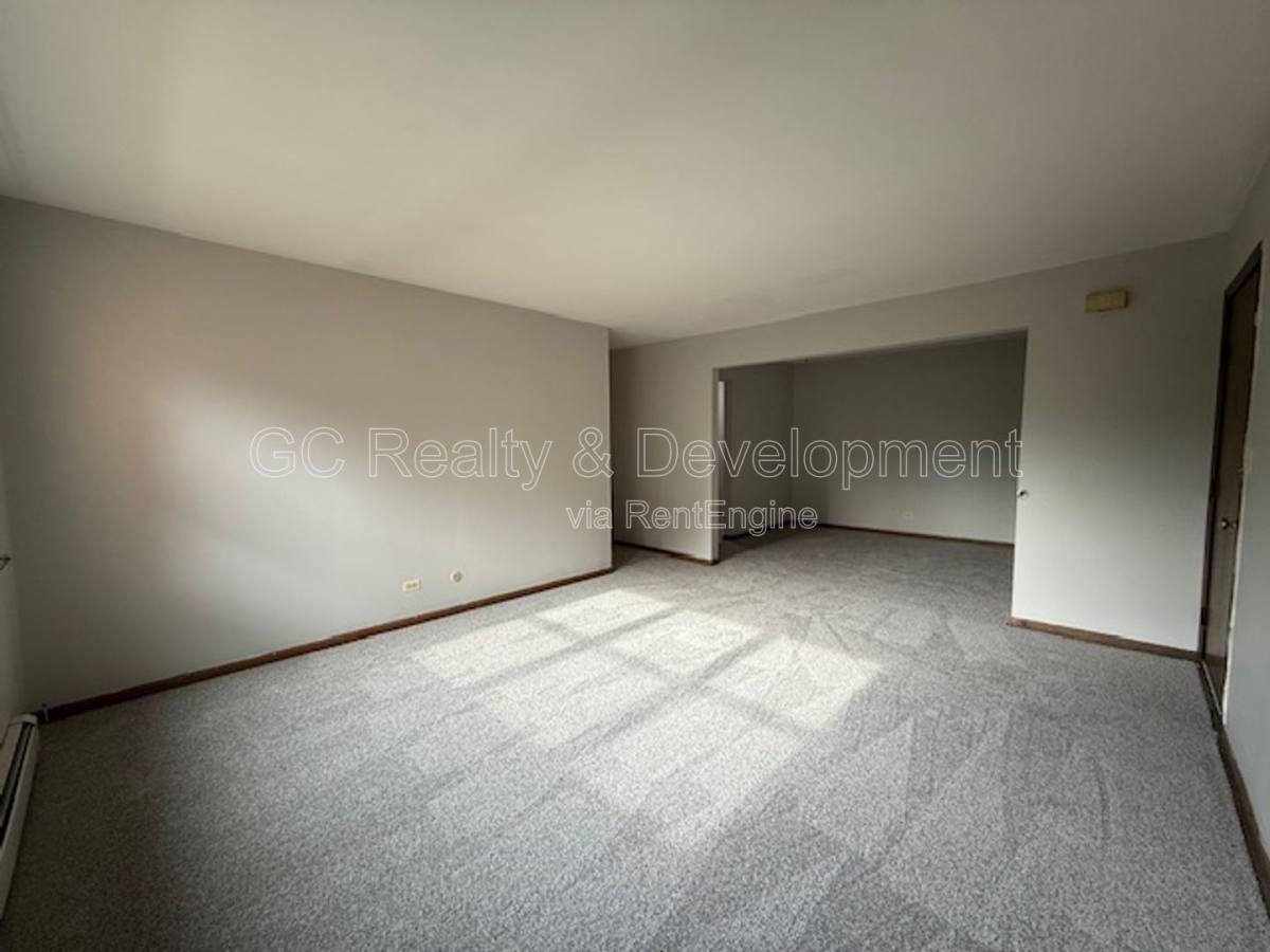 Apartment for rent at 525 N Highview Ave #525 106, Addison, IL 60101