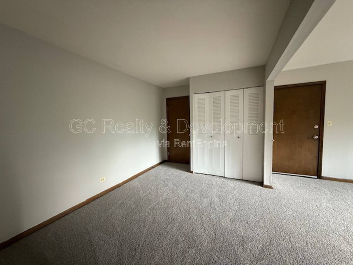 Apartment for rent at 525 N Highview Ave #525 106, Addison, IL 60101