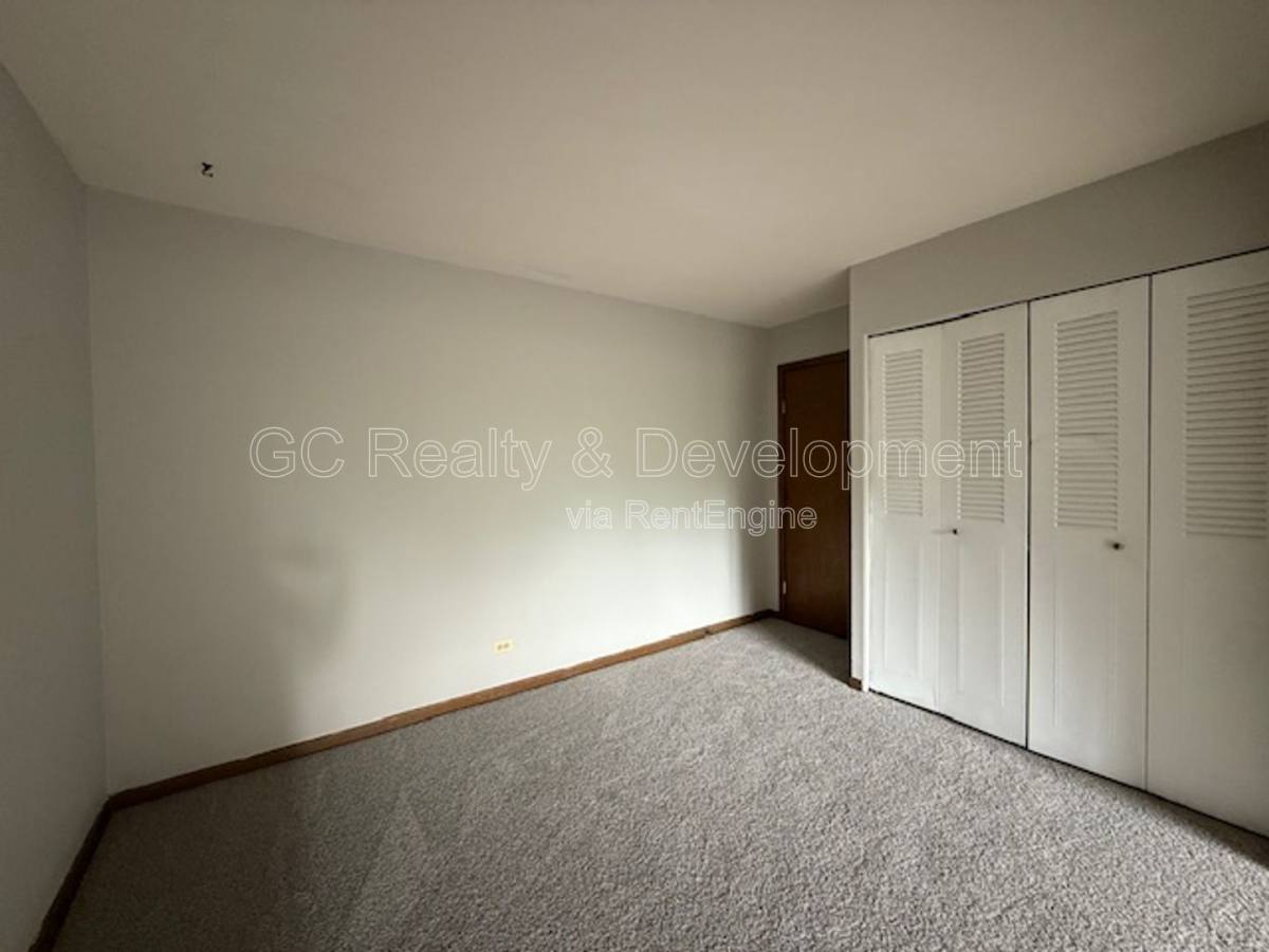 Apartment for rent at 525 N Highview Ave #525 106, Addison, IL 60101