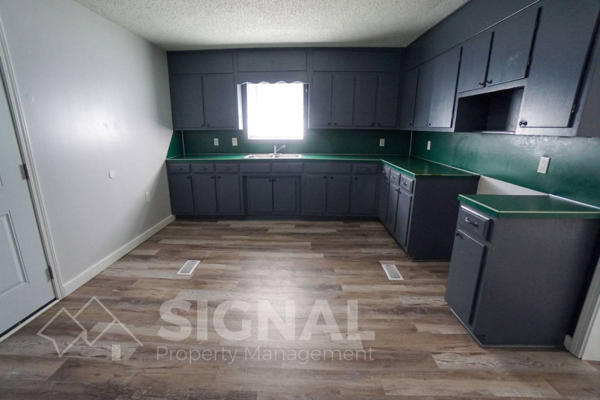 House for rent at 905 26th Ave N, Bessemer, AL 35023