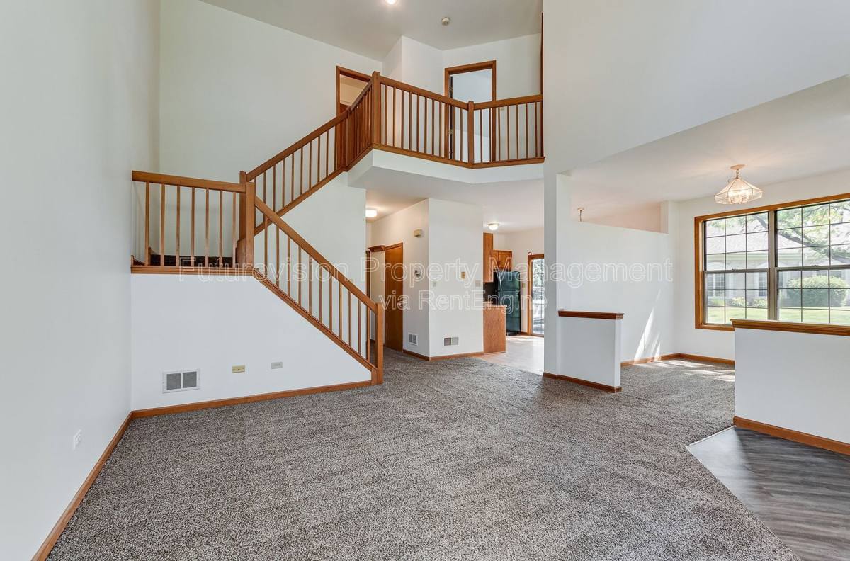 Townhouse for rent at 730 Big Timber Dr, Joliet, IL 60431