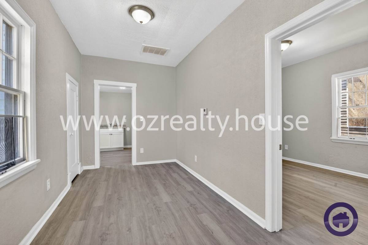 House for rent at 160 Bronson Ave, Toledo, OH 43608