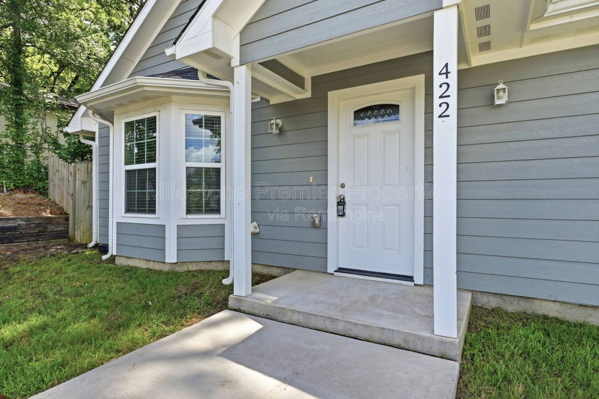 House for rent at 422 E Elm St, Denison, TX 75021