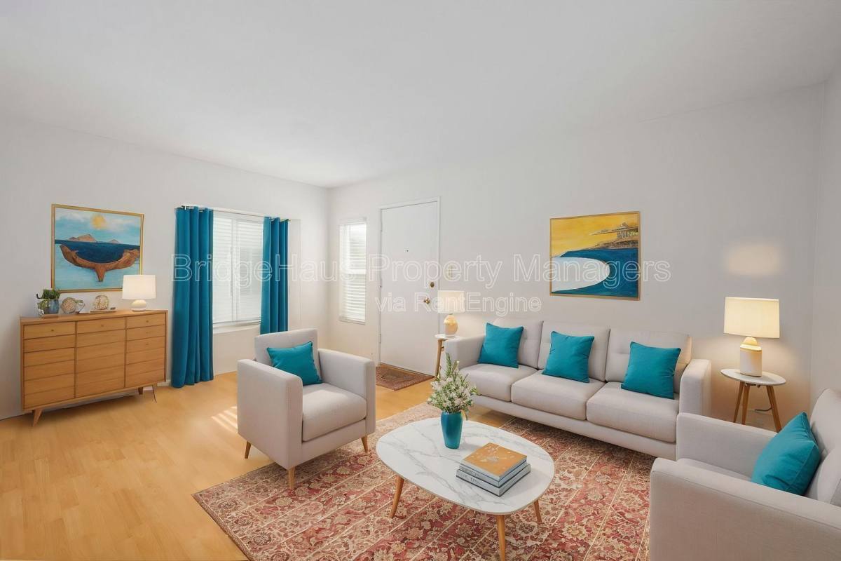 Apartment for rent at 4036 Shasta St #10, San Diego, CA 92109