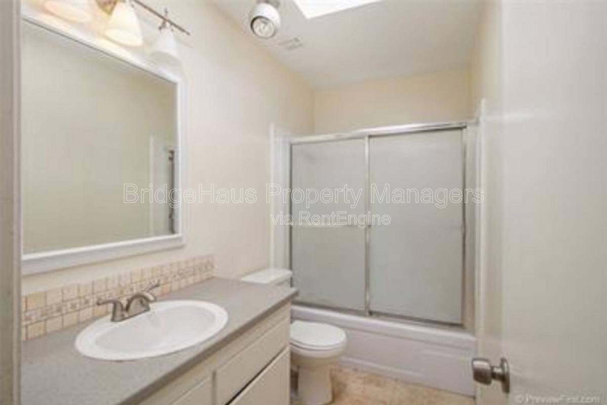Condo for rent at 5155 W Point Loma Blvd #11, San Diego, CA 92107