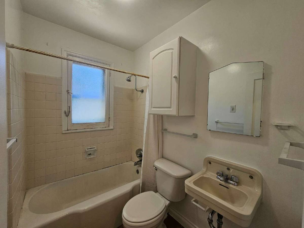 Apartment for rent at 2131 S Grant St, Denver, CO 80210
