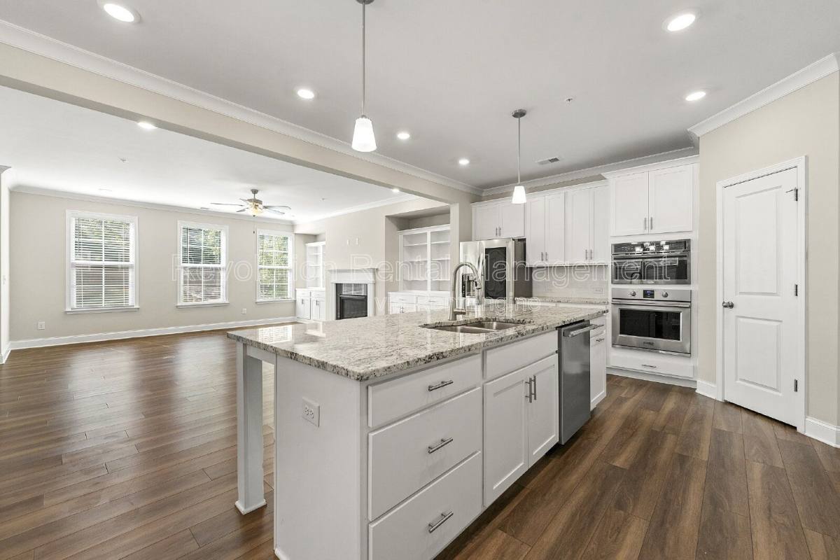 Condo for rent at 105 W Dixie Ave SE, Marietta, GA 30008