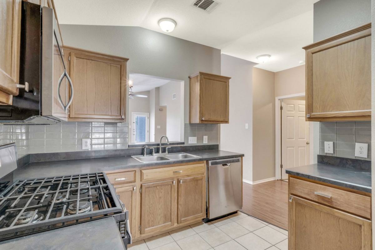 Apartment for rent at 1512 Sundance Dr #T2, Round Rock, TX 78665