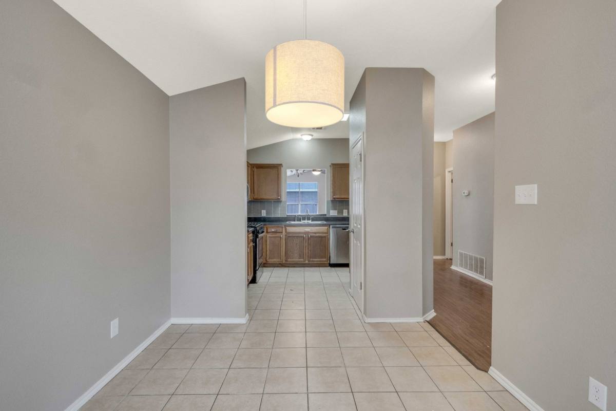 Apartment for rent at 1512 Sundance Dr #T2, Round Rock, TX 78665