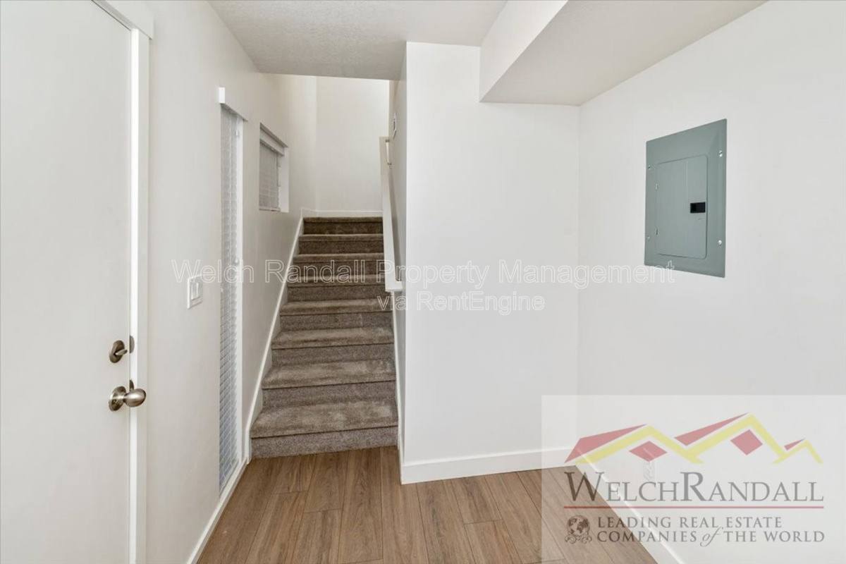 Townhouse for rent at 82 E Weekes Way, Clearfield, UT 84015