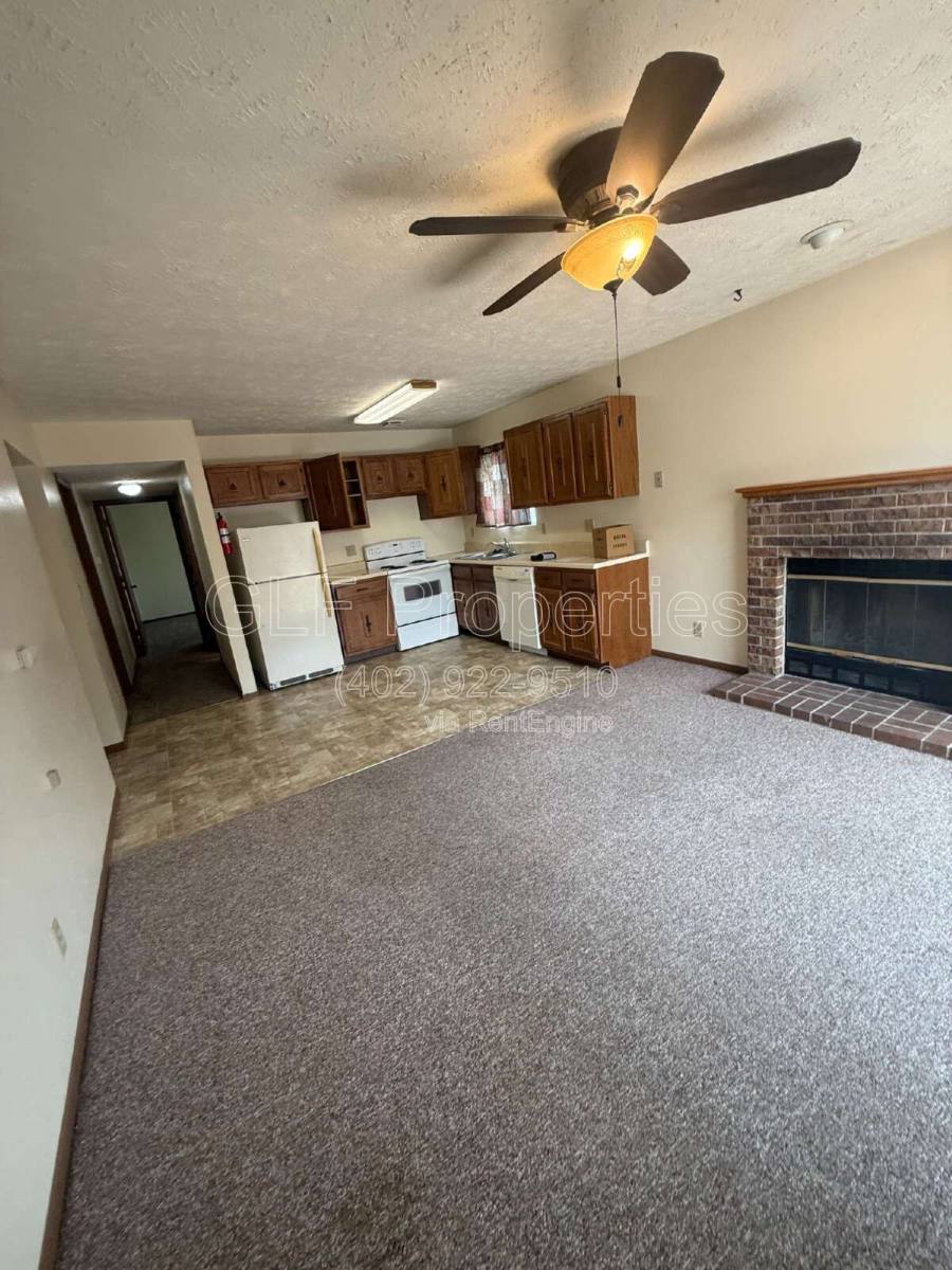 Apartment for rent at 5840 S 52nd St #5, Lincoln, NE 68516