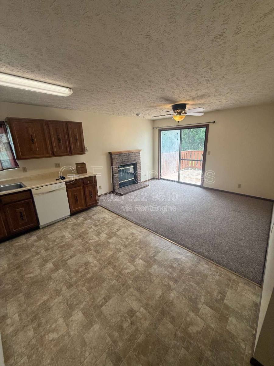Apartment for rent at 5840 S 52nd St #5, Lincoln, NE 68516
