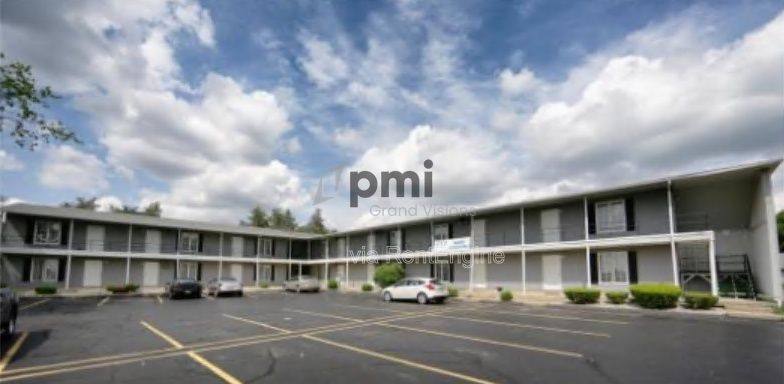 Apartment for rent at 1305 18th St #12, Charleston, IL 61920
