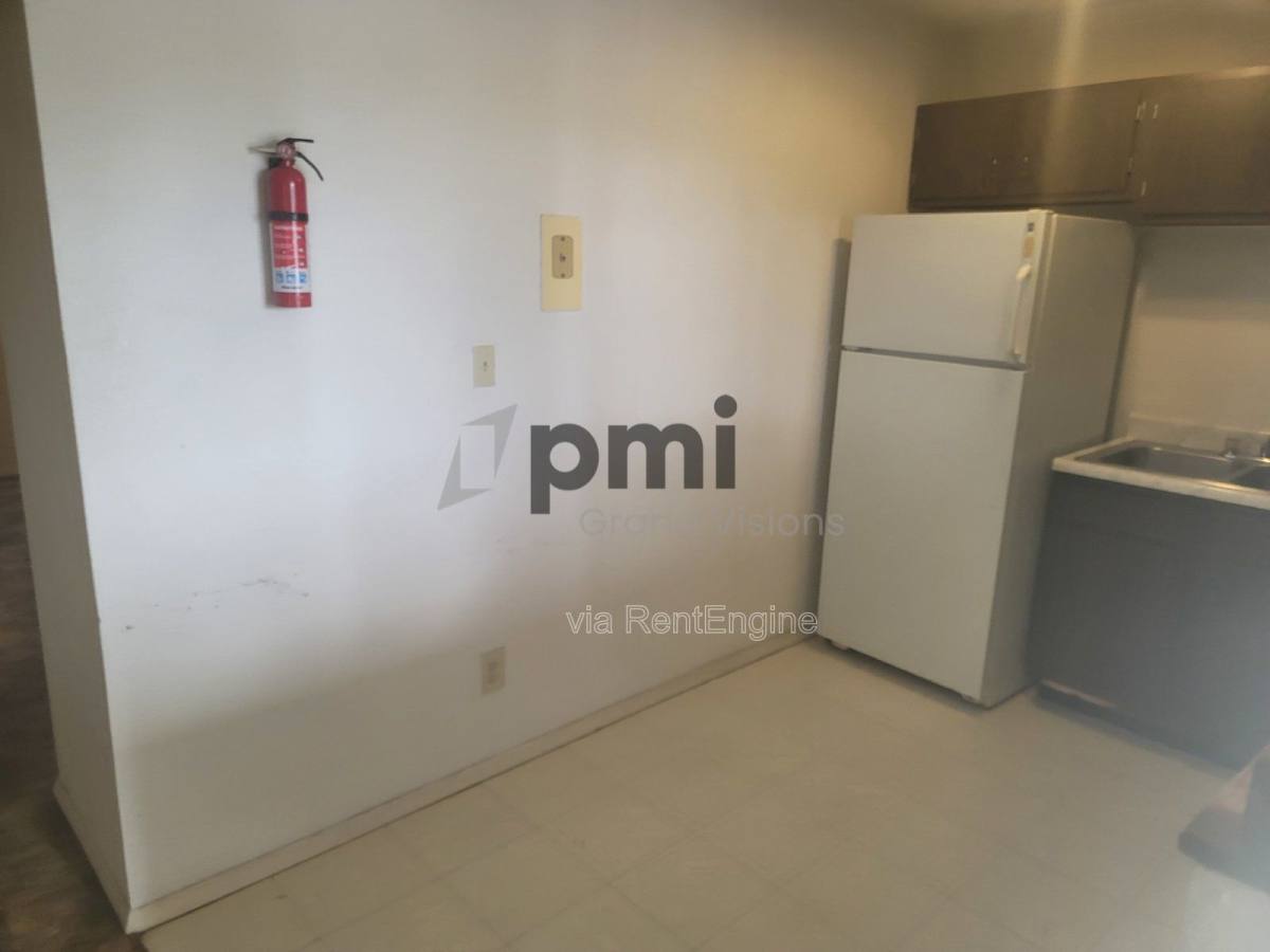 Apartment for rent at 1305 18th St #12, Charleston, IL 61920