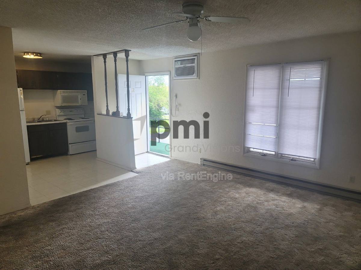 Apartment for rent at 1305 18th St #12, Charleston, IL 61920
