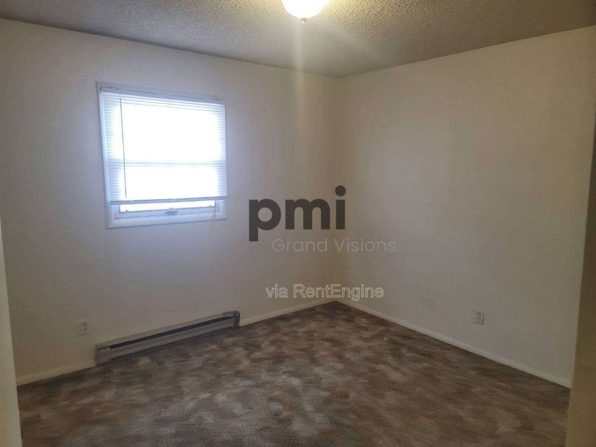 Apartment for rent at 1305 18th St #12, Charleston, IL 61920